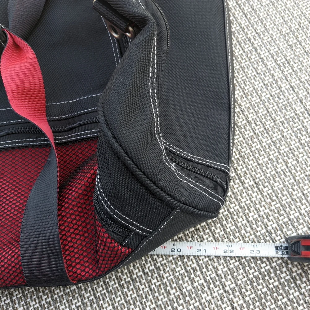 VTG Marlboro Unlimited Gear Compass Black Red‎ Duffle Bag